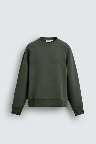 SUDADERA CUELLO REDONDO RELAXED FIT - Verde medio de Zara