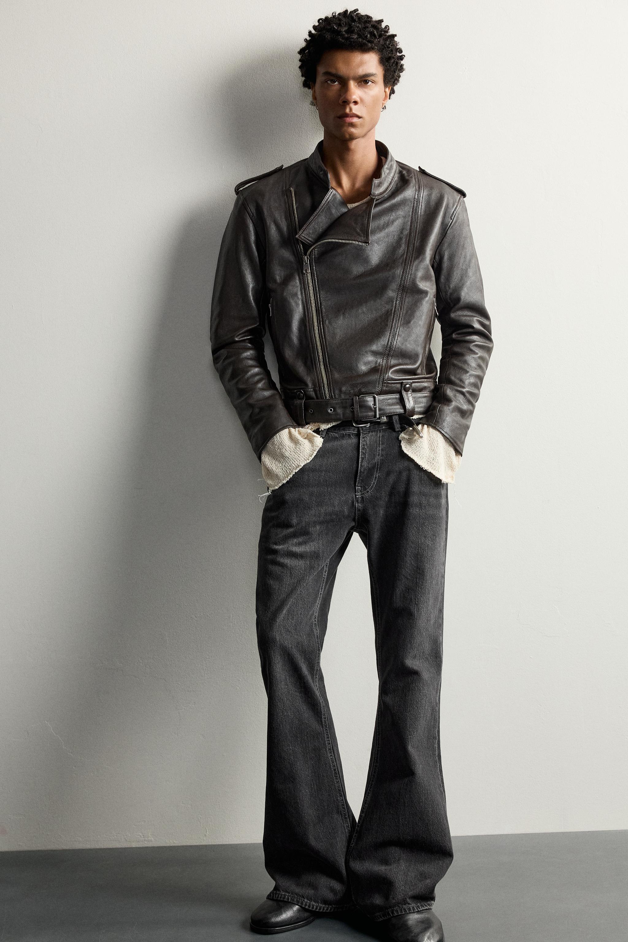 BLOUSON BIKER EN CUIR COUPE CROPPED