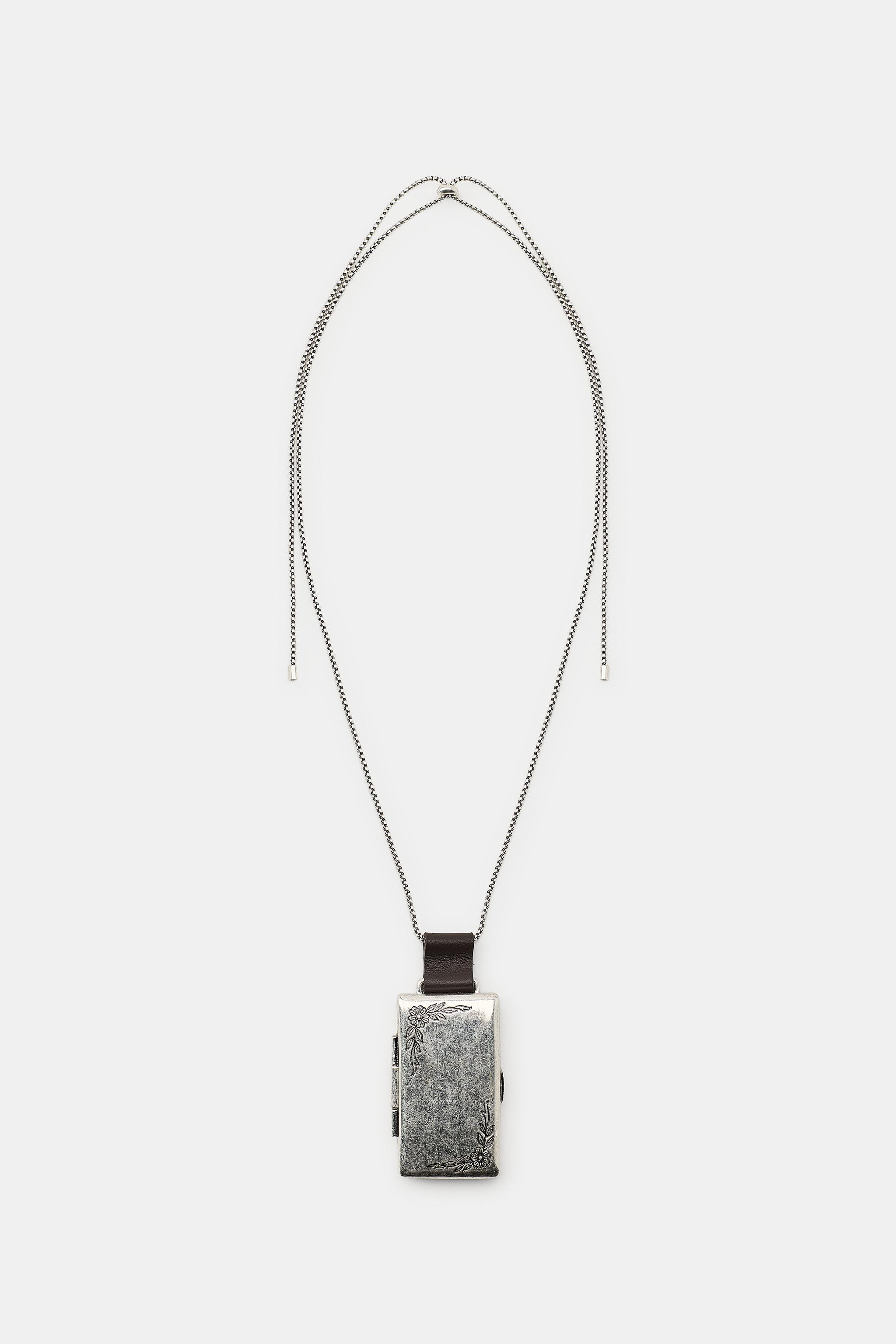 LONG METALLIC BOX CHAIN