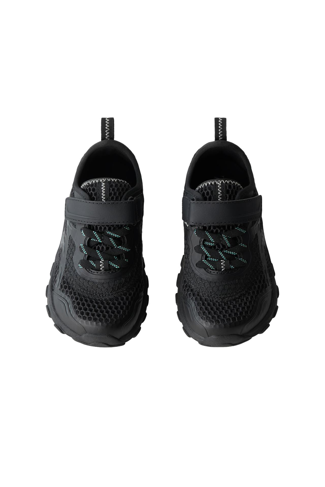 BAREFOOT SNEAKERS — Black