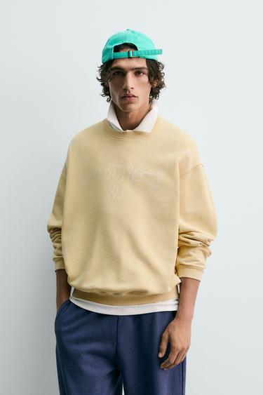 WASHED PRINTED SLOGAN SWEATSHIRT - Yellow by Zara