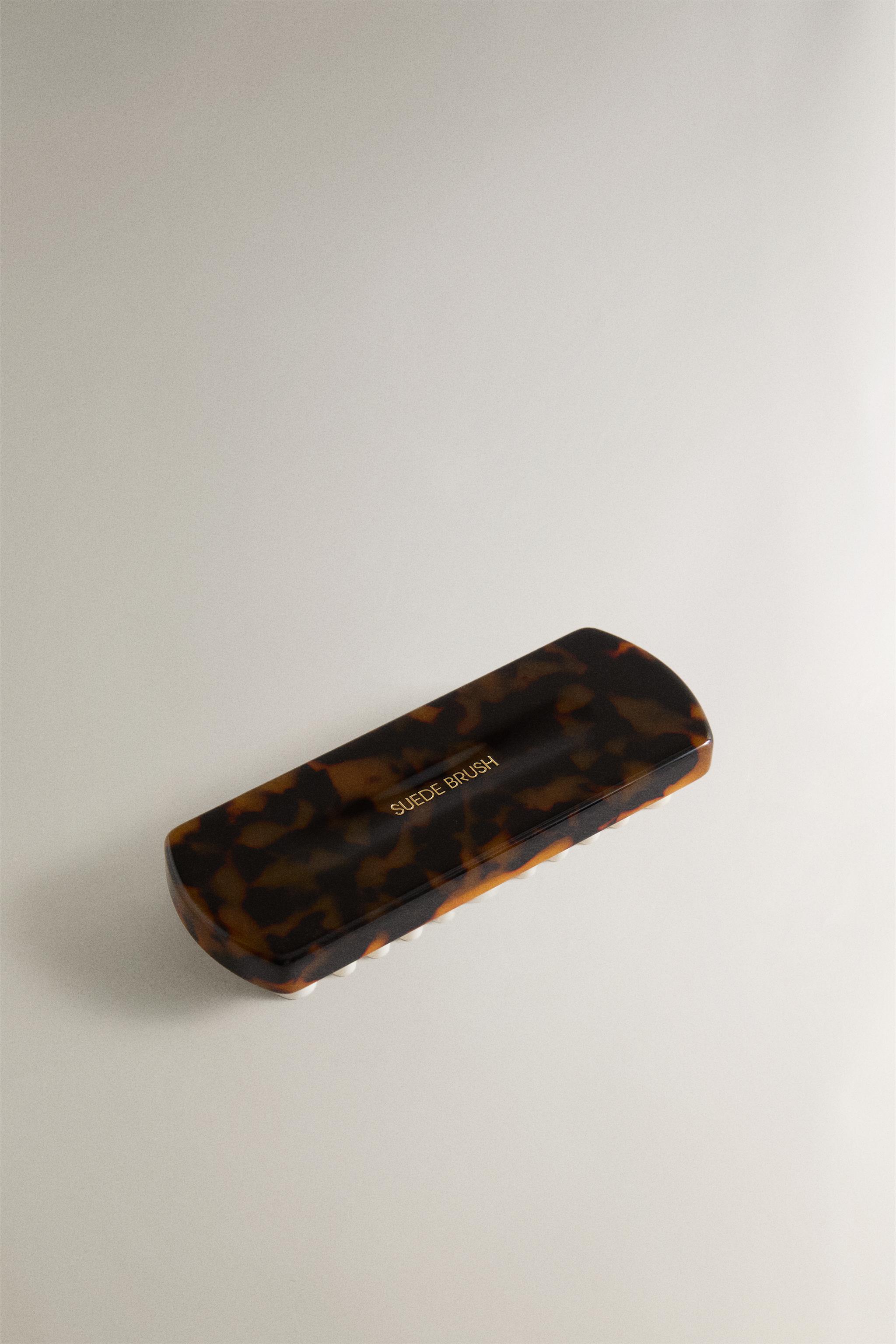 ACETATE SUEDE BRUSH — Tortoiseshell