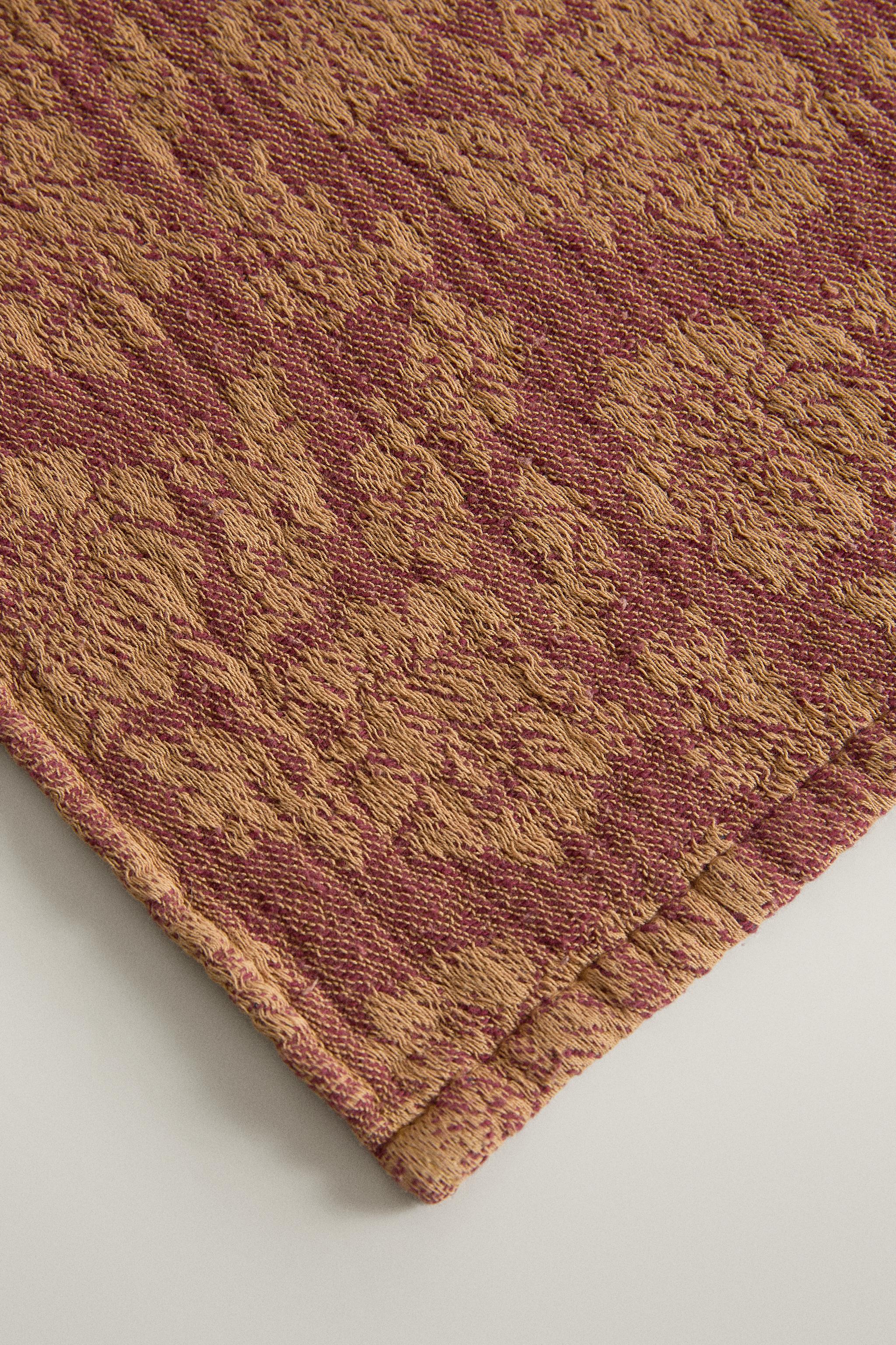 CHIFFON JACQUARD BATH TOWEL