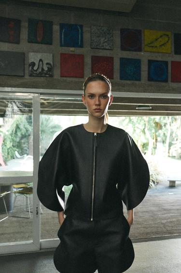 TOP PIEL CREMALLERA ZW COLLECTION LIMITED EDITION - Negro de Zara