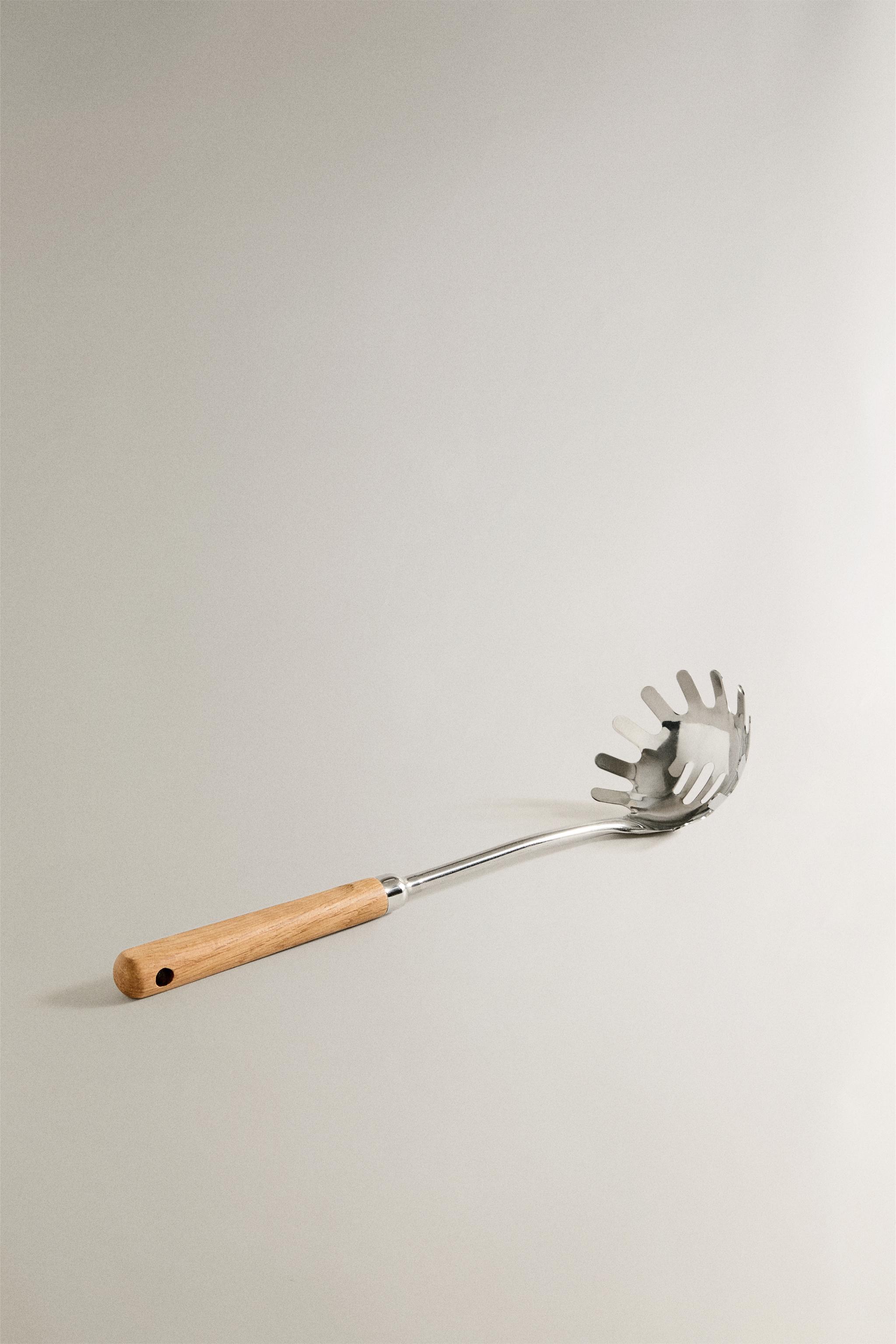 STEEL OAK WOOD PASTA SPOON — Light brown