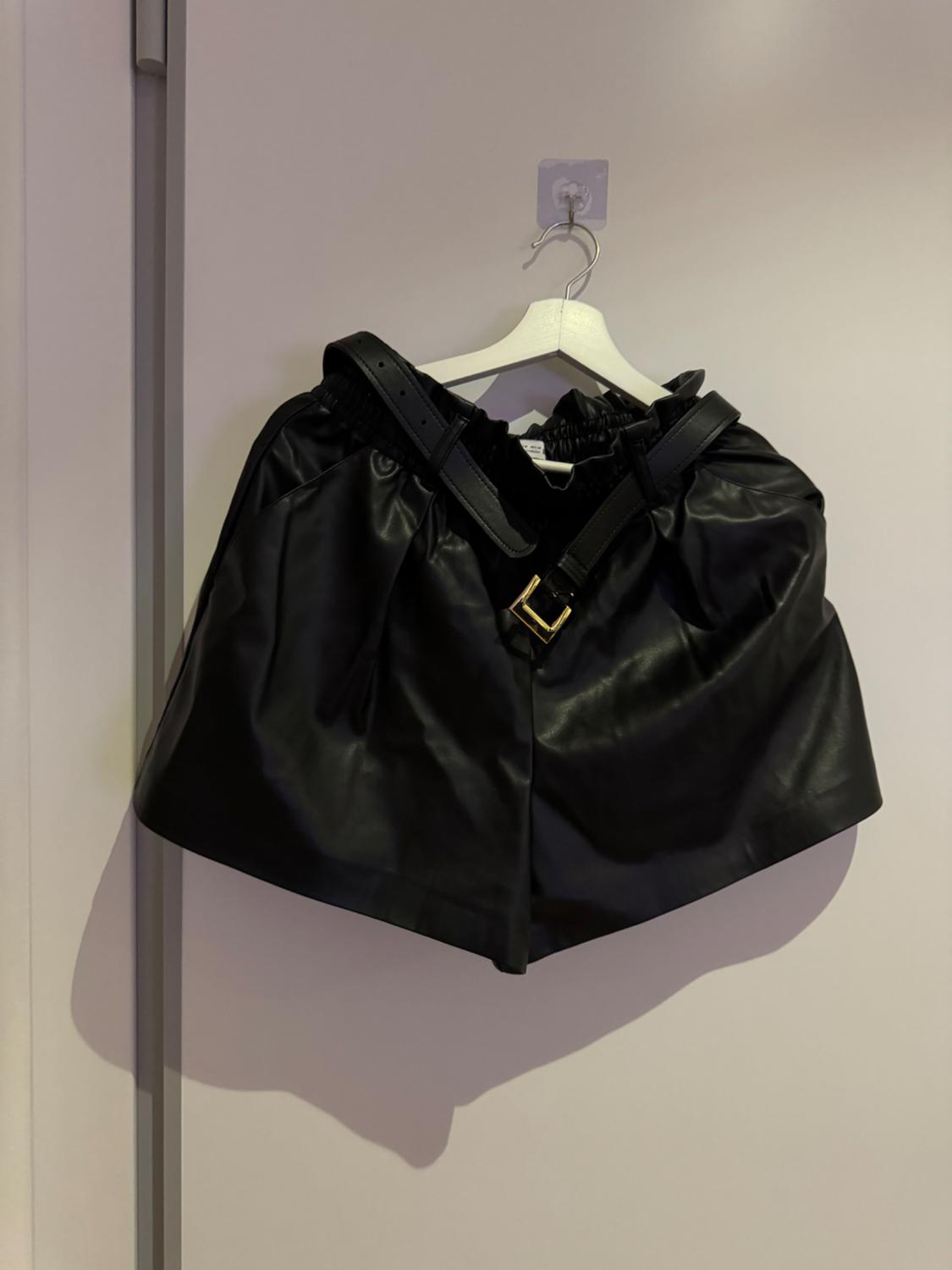 LEATHER EFFECT BELTED BAGGY BERMUDA SHORTS