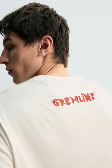 T-SHIRT ILLUSTRATION GREMLINS™ & © X DYLAN´S T-SHIRT CLUB X ZARA - Blanc cassé de Zara - Image 6
