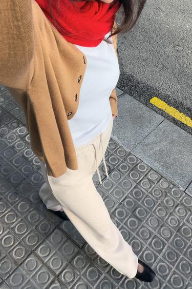 بنطلون INTERLOCK بمظهر مغسول - خَام by Zara