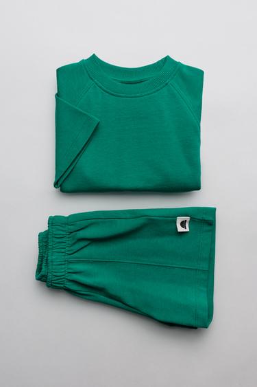 JOGGINGANZUG ETIKETT - Grün von Zara