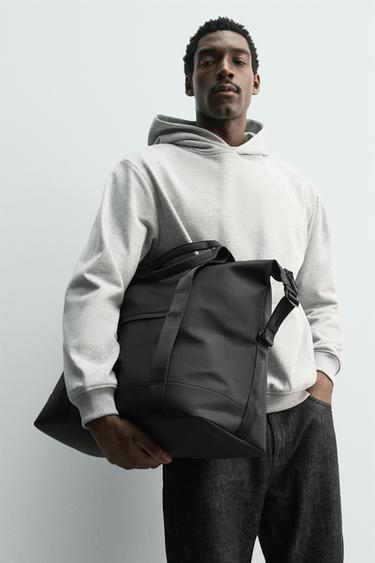 BOLSO DE VIAJE ENGOMADO - Negro de Zara - Imagen 0