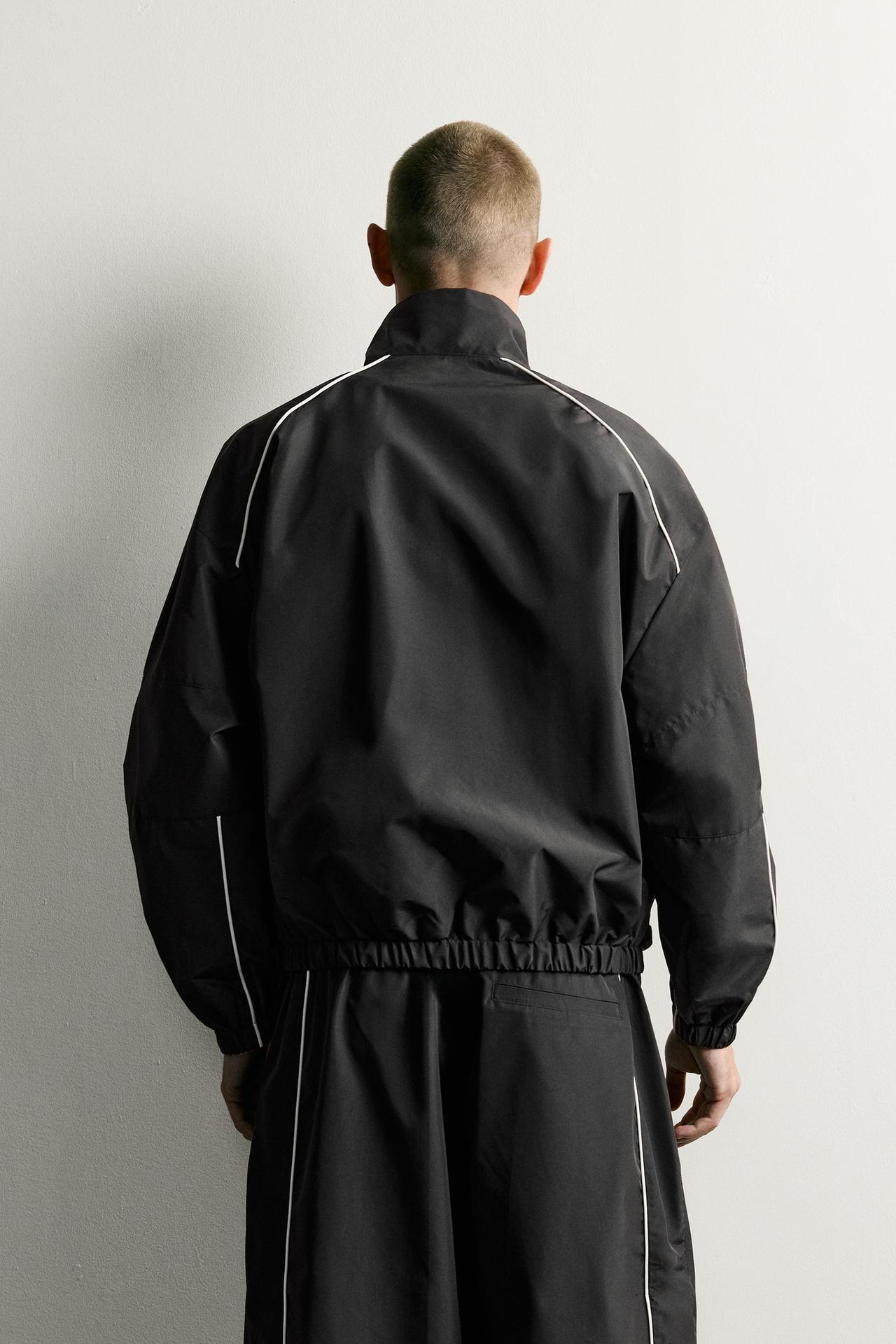 WATER-REPELLENT TECHNICAL CONTRAST JACKET — Black