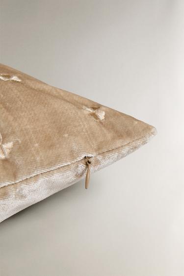 Zara CLOVER THROW PILLOW COVER - Gold