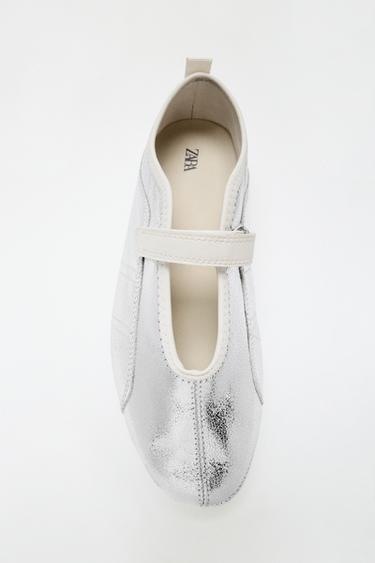 СПОРТИВНЫЕ КОЖАНЫЕ БАЛЕТКИ С ЭФФЕКТОМ МЕТАЛЛИК — СЕРЕБРИСТЫЙ от Zara