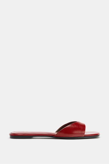 FLACHE LEDERSANDALE - Rot von Zara