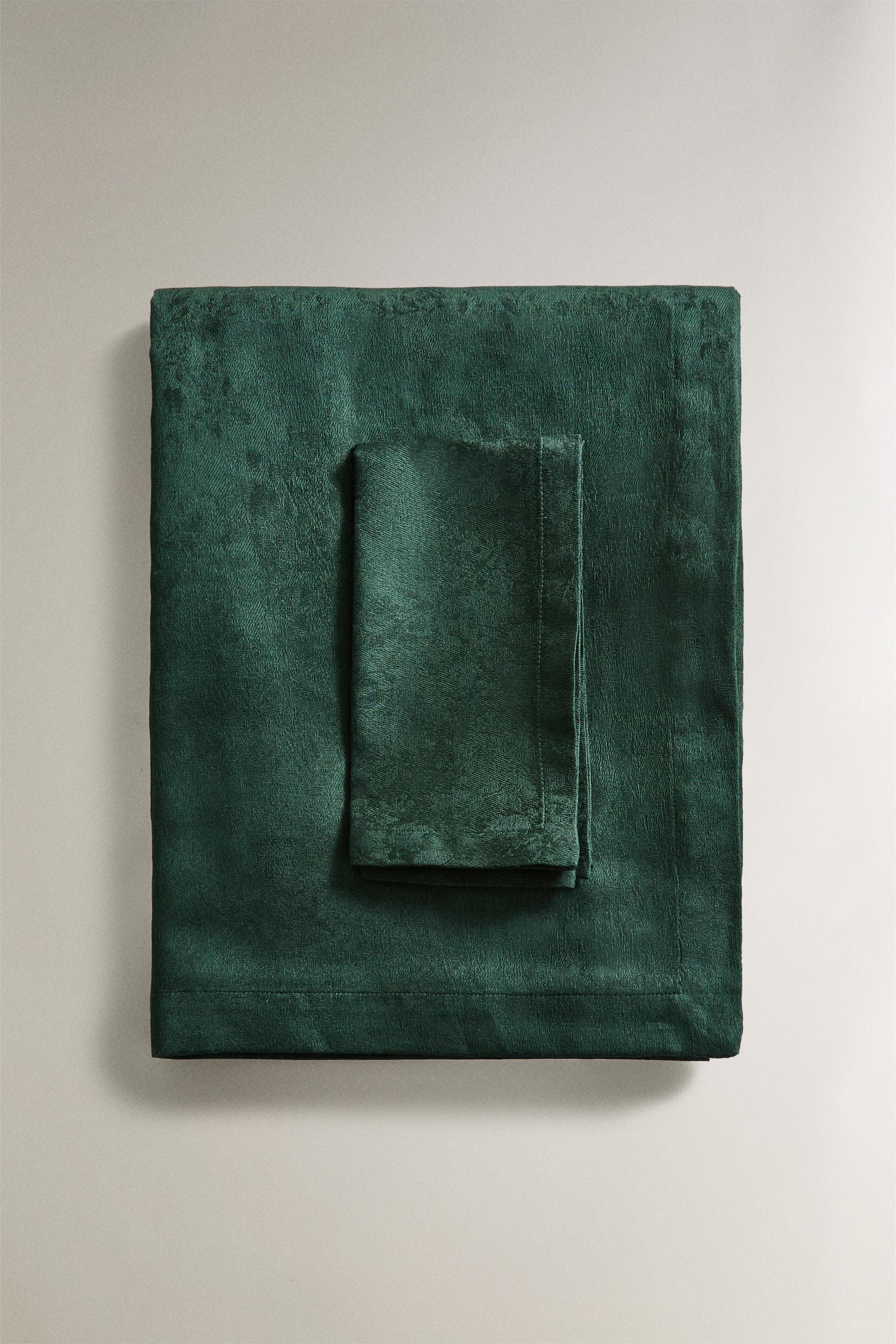 CHRISTMAS COTTON JACQUARD TABLECLOTH WITH BRANCHES