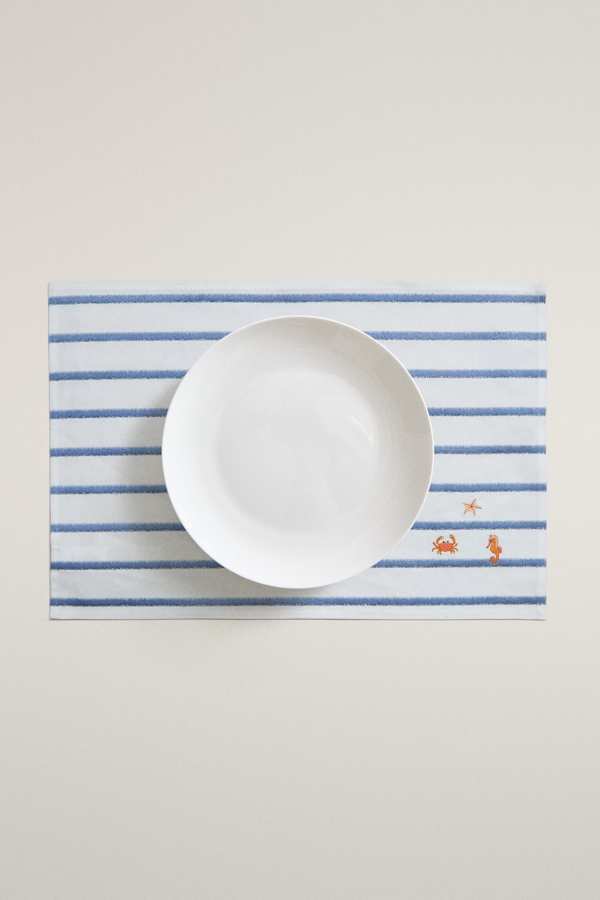 SET DE TABLE BRODÉ