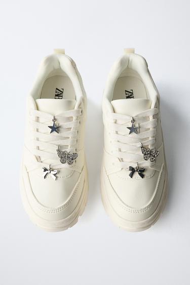 ZAPATILLA DEPORTIVA PISO VOLUMEN CHARM - Blanco de Zara