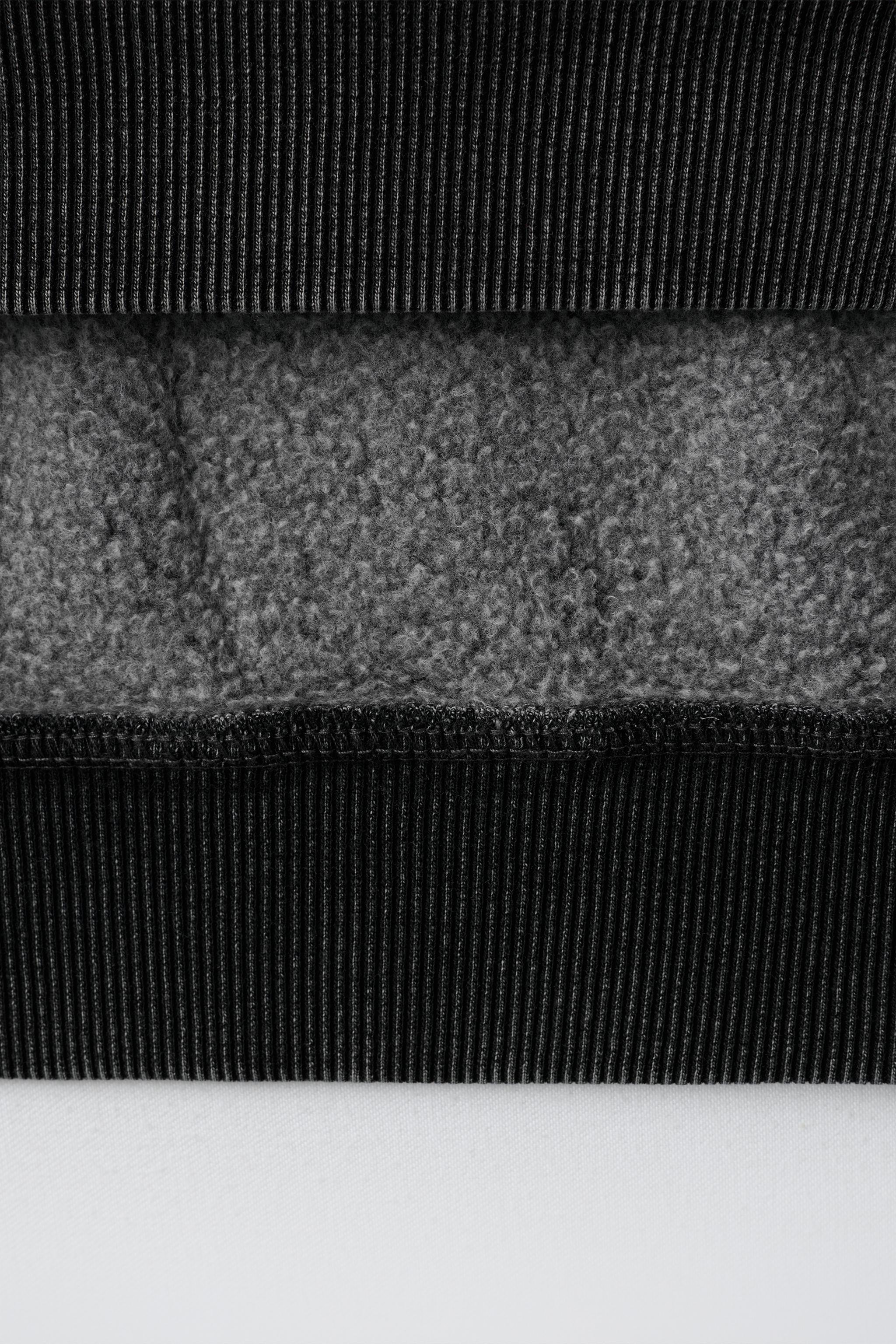 SWEAT À CAPUCHE EFFET DÉLAVÉ DÉCOR STRASS