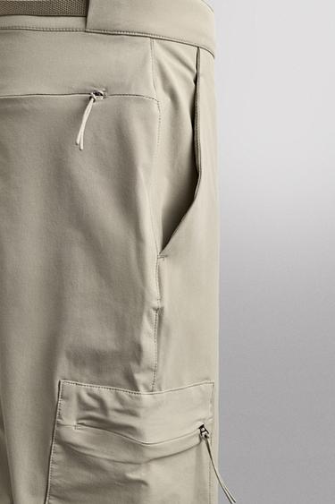 PANTALÓN TÉCNICO CARGO TREKKING - Arena de Zara
