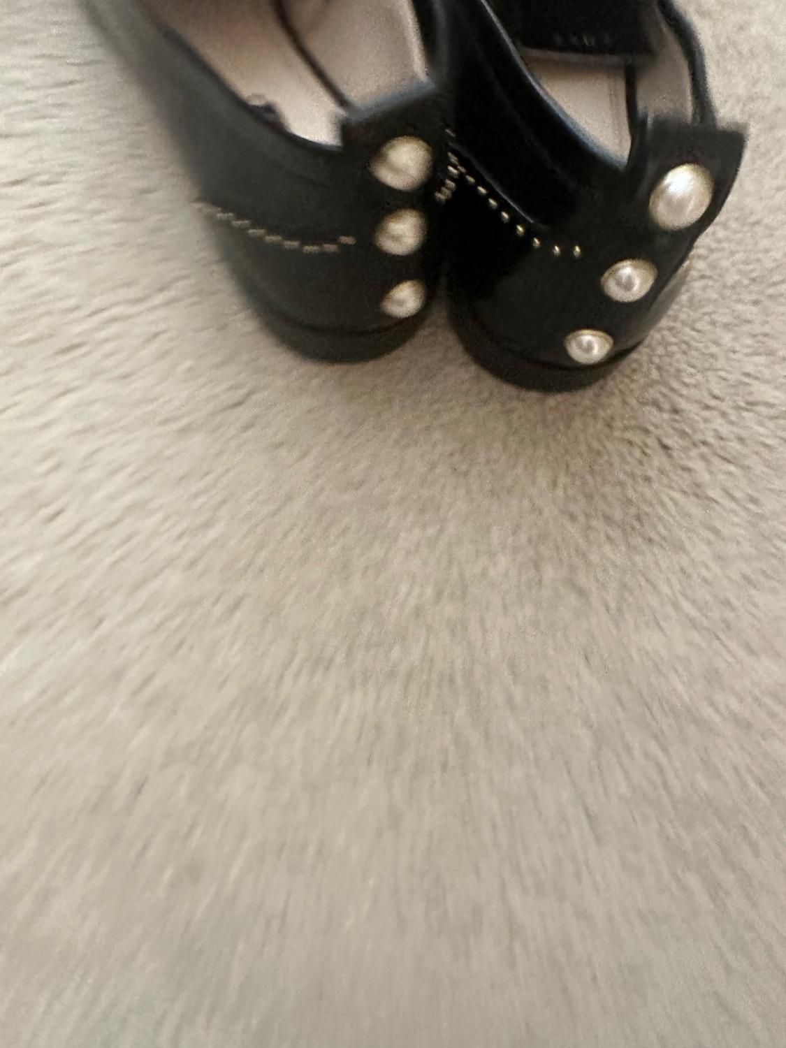 FAUX PATENT LEATHER LOAFERS WITH BOW DETAIL - Image 3