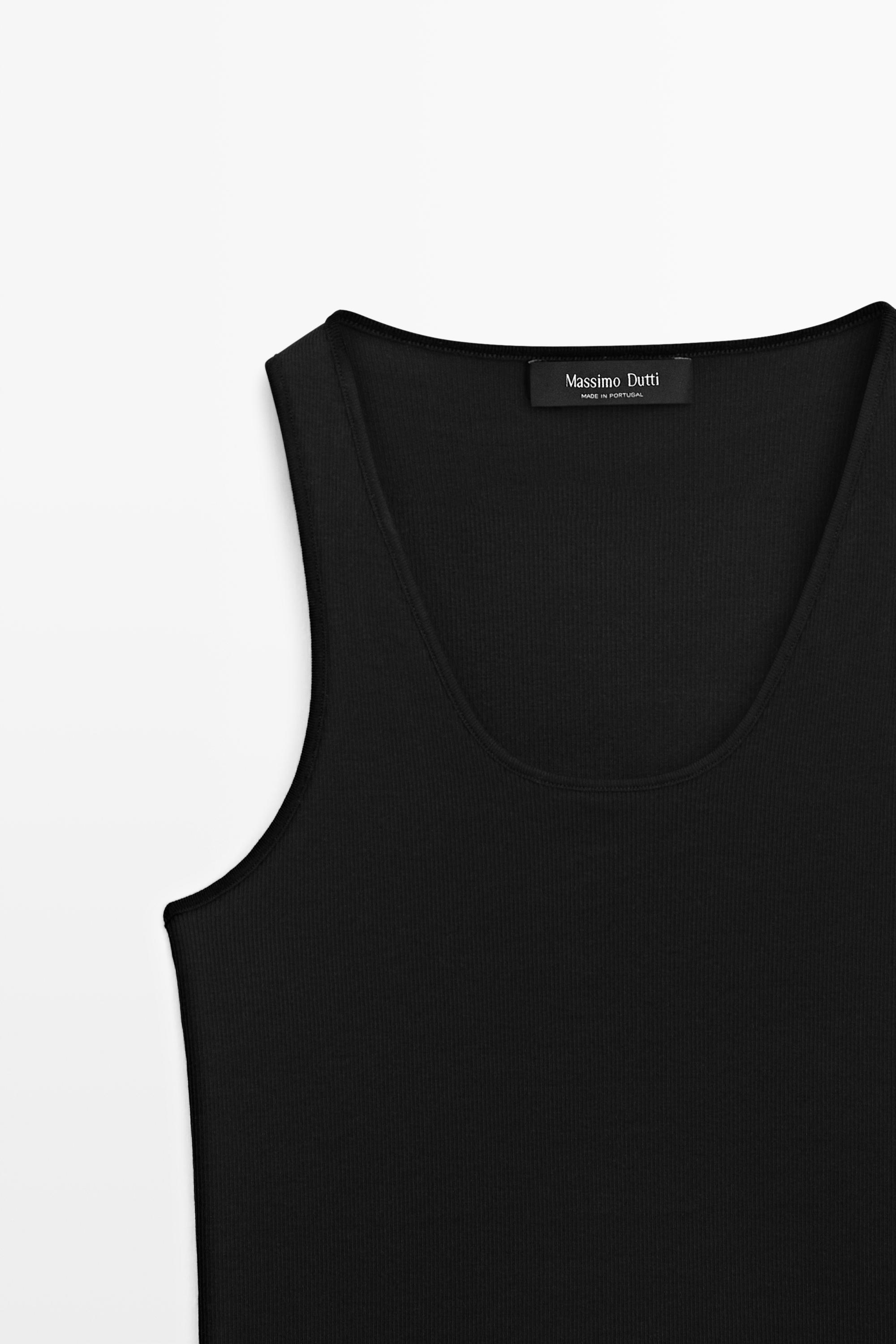 Scoop neck strappy top