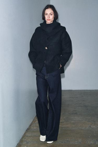 معطف قصير بوشاح منسوج - بحري by Zara