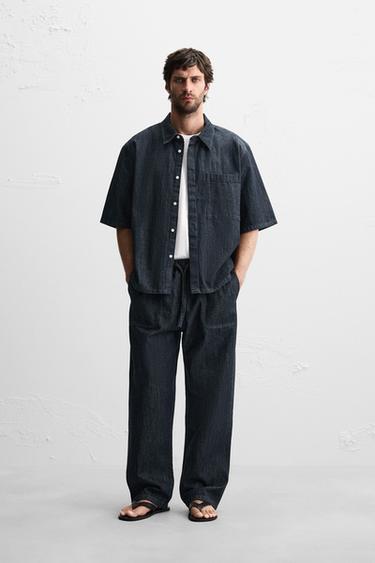 قميص DENIM RELAXED FIT - نيلي الخاص بـ Zara