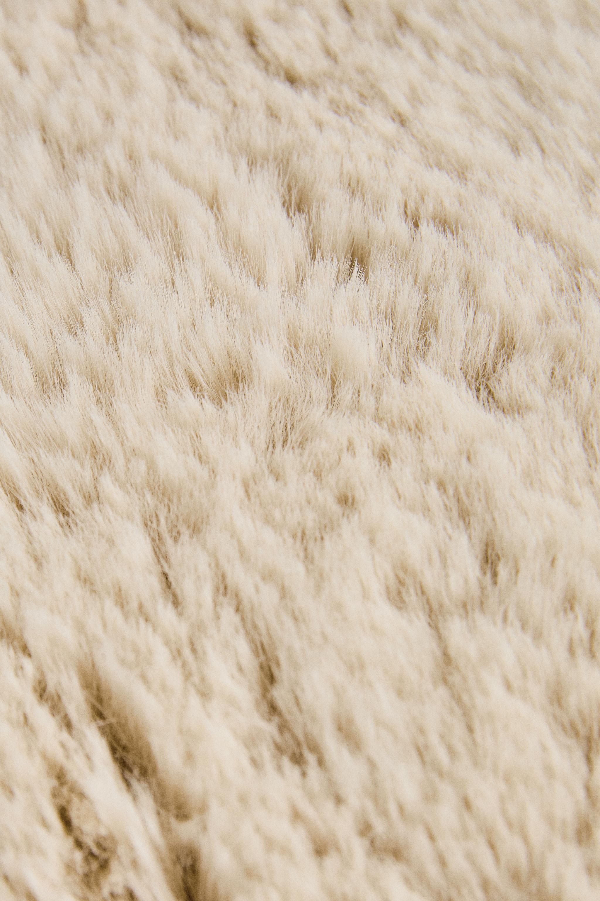 IRREGULAR FUZZY SMALL AREA RUG
