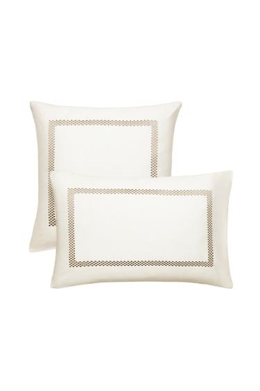 GEOMETRIC EMBROIDERED SATEEN PILLOWCASE - Brown / Taupe by Zara
