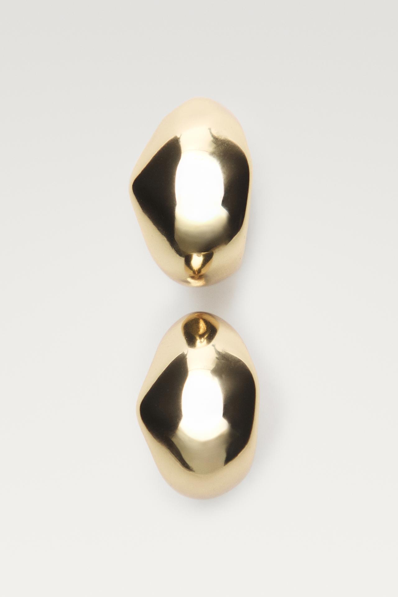 Irregular hoop earrings — Golden