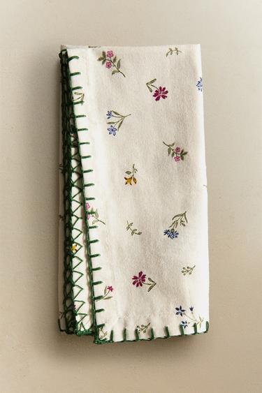 PACK OF FLORAL PRINT NAPKINS (PACK OF 2) - White by Zara