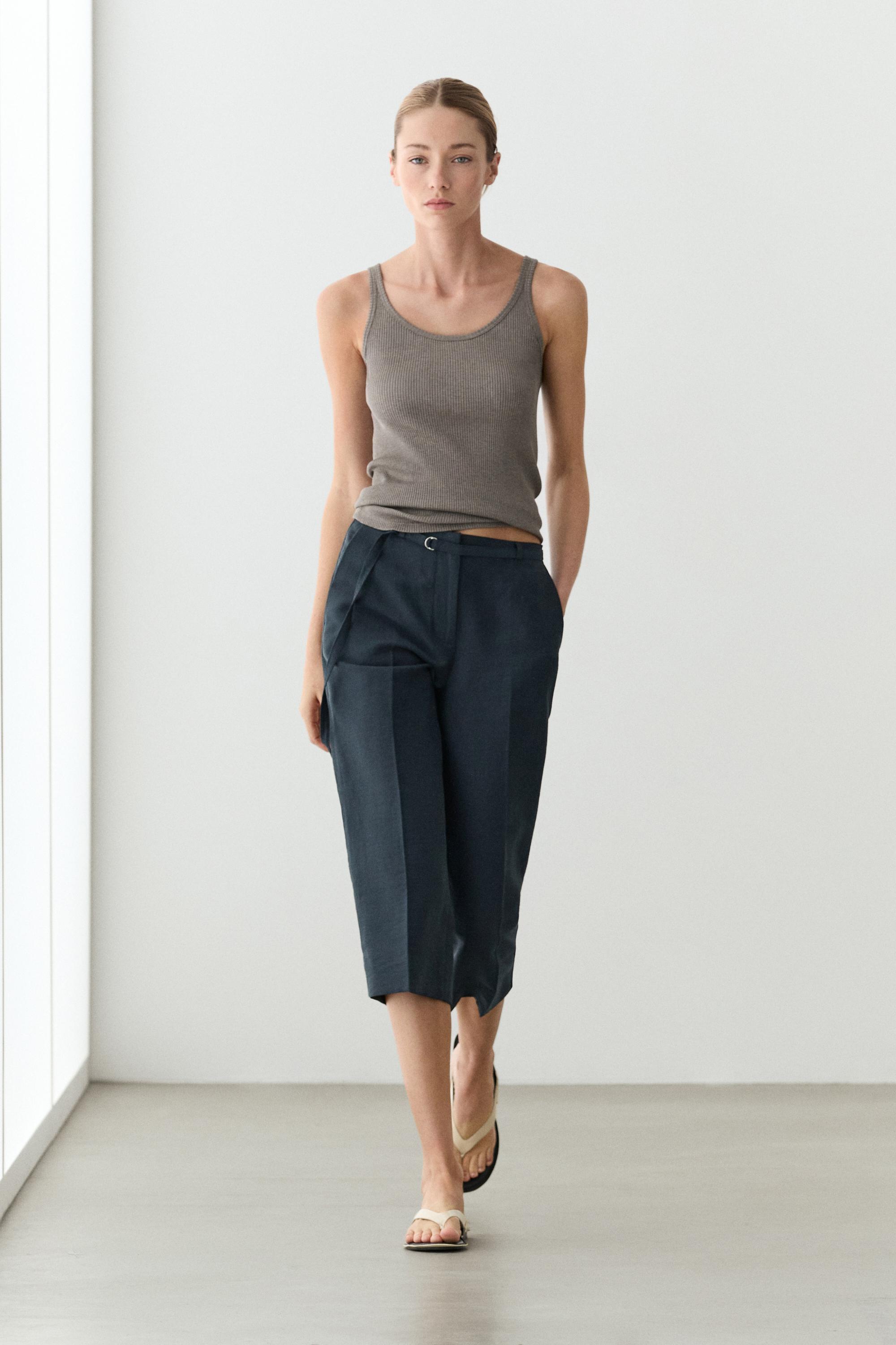Flowing cotton and linen blend Bermuda shorts with belt — Navy blue
