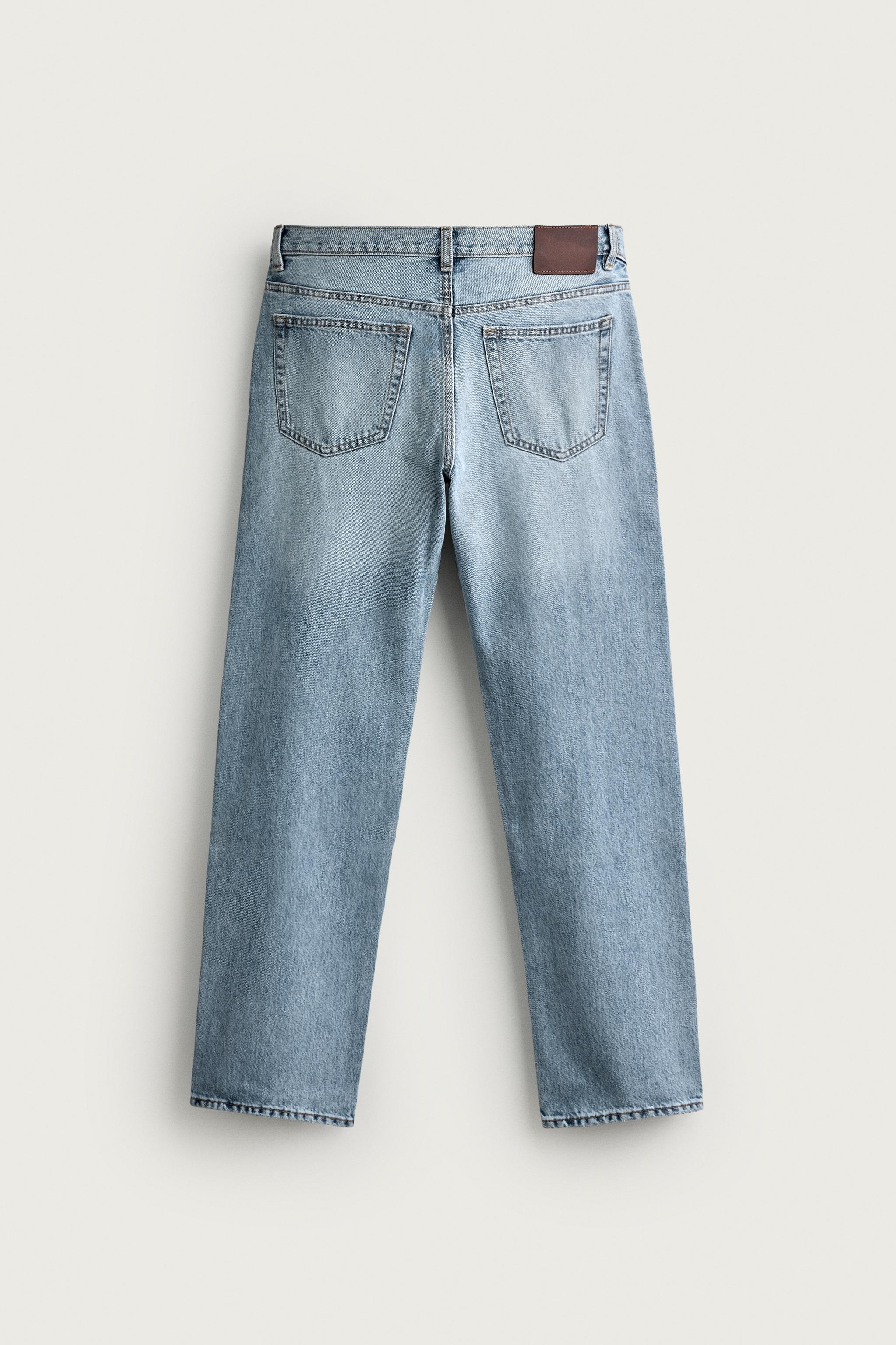 STRAIGHT FIT JEANS