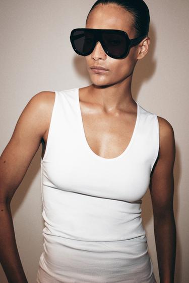 ÄRMELLOSES T-SHIRT - Weiß von Zara - Bild 0