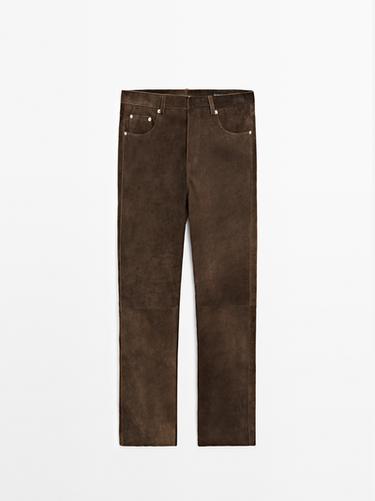 Pantalón piel caprina acabado ante - Marrón de Zara