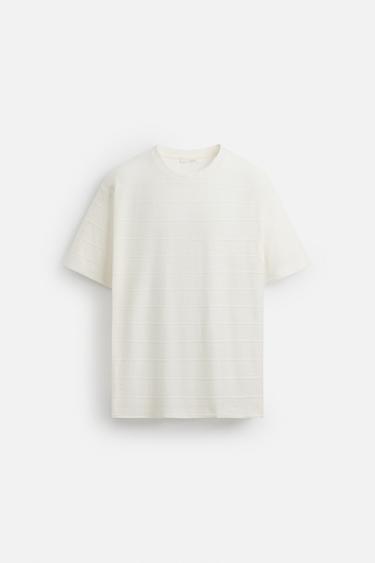 T-SHIRT STRUCTURE IRRÉGULIÈRE RAYURES - Blanc cassé de Zara