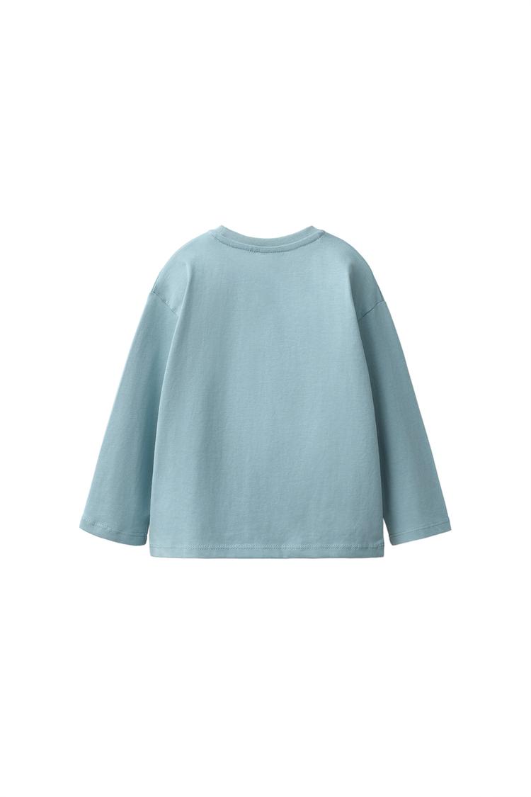Camiseta con bordado de corazón 3