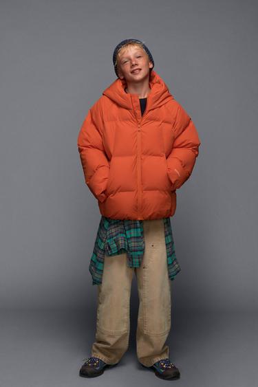 CAZADORA ACOLCHADA CAPUCHA WATER REPELLENT - Naranja de Zara