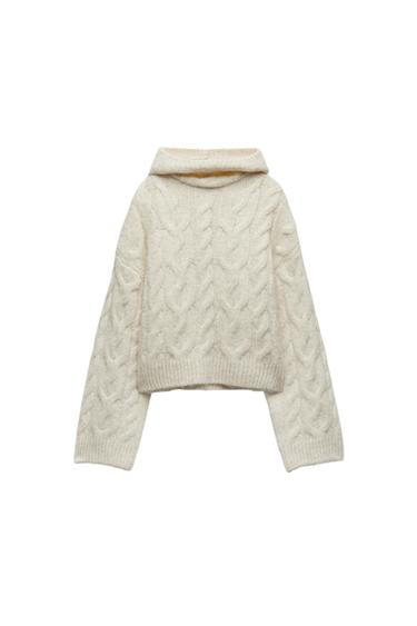 HOODED CABLE-KNIT SWEATER