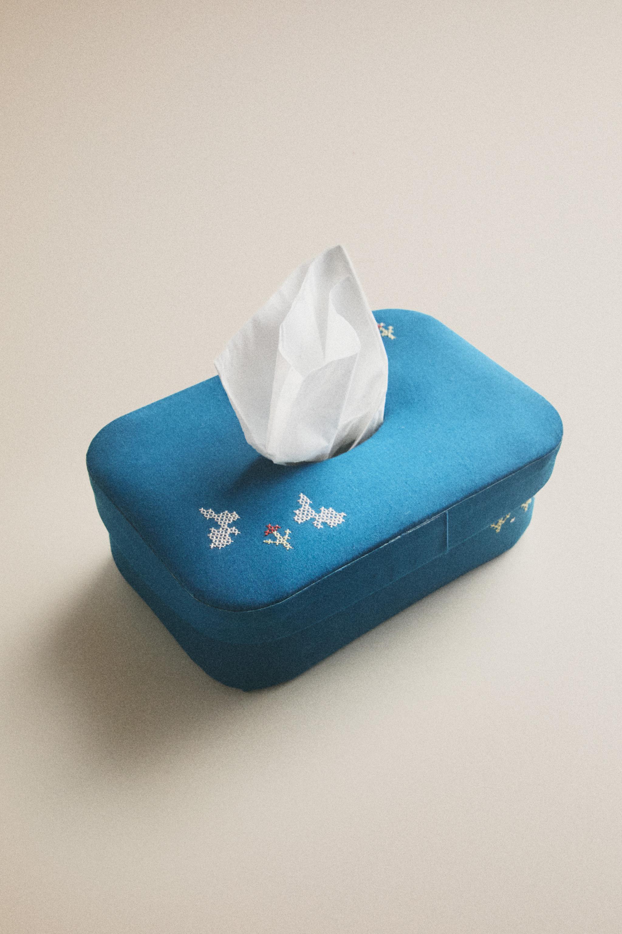 BUNNY WIPE HOLDER — Blue