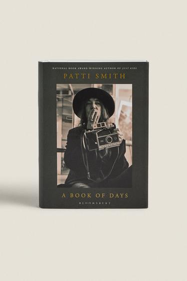 LIBRO PATTI SMITH: A BOOK OF DAYS - Nero di Zara - Immagine 0
