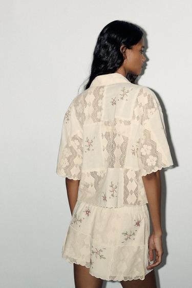 SHORT BRODÉ FLEURS CROCHET - Écru moyen de Zara - Image 3