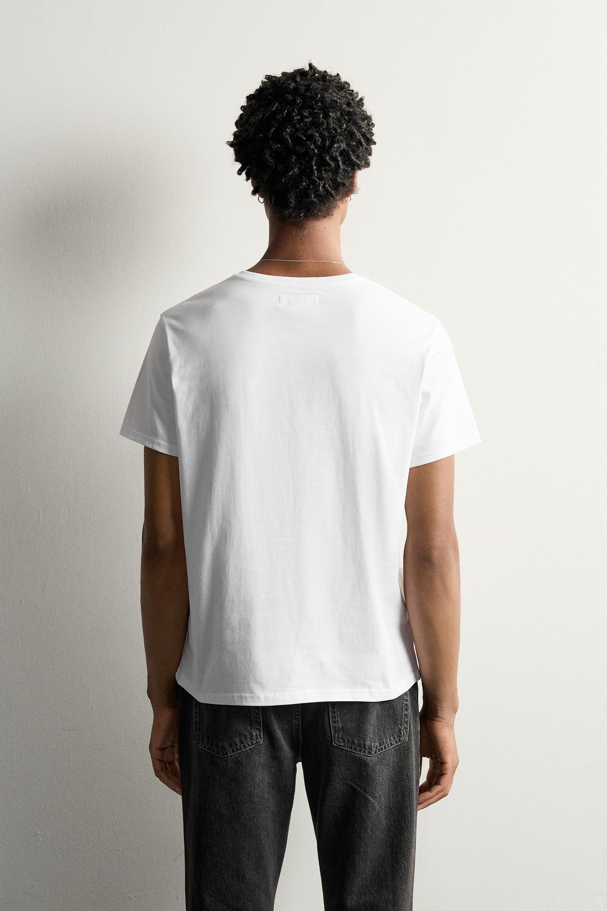 T-SHIRT SLIM FIT COL EN V