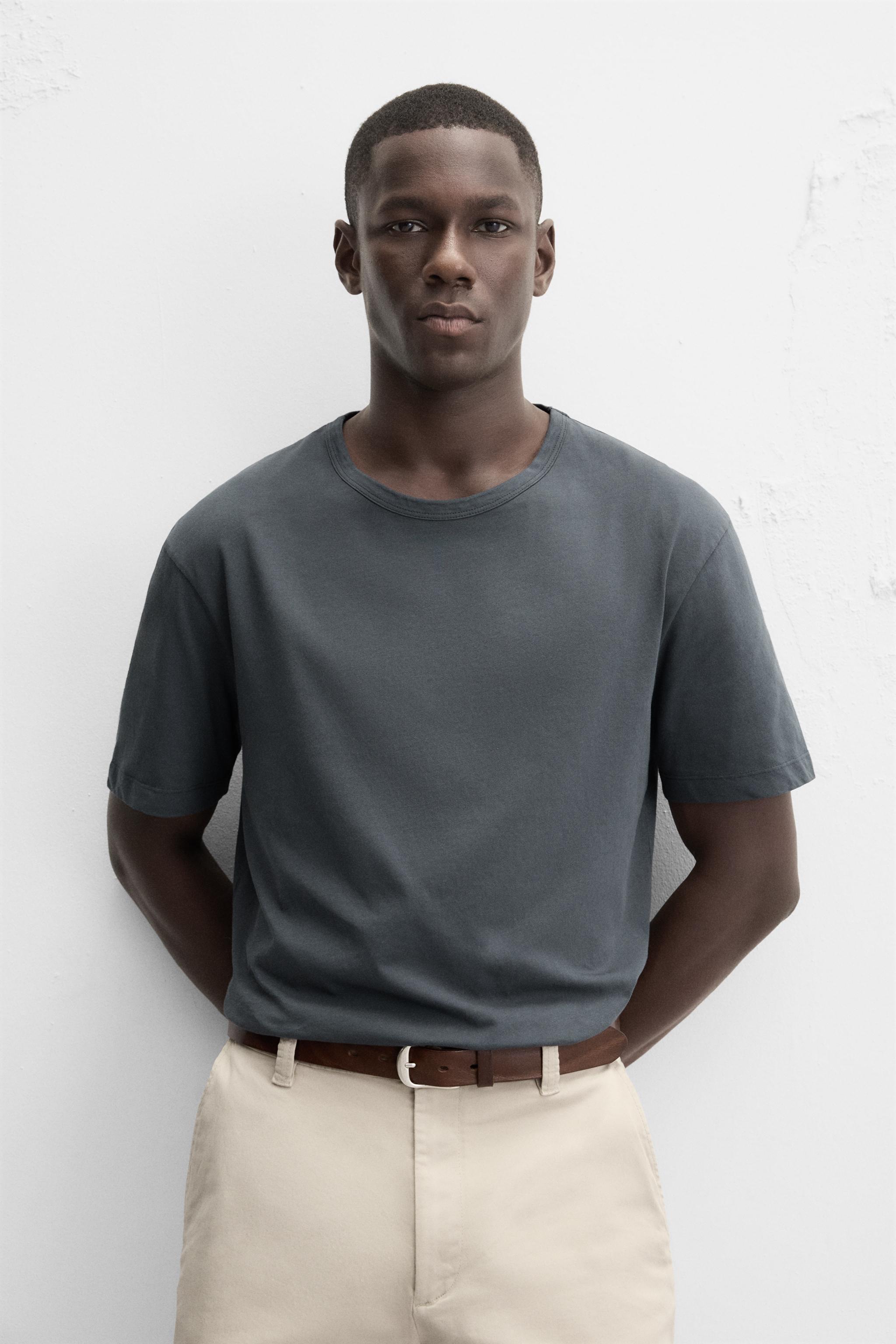 BASIC LIGHTWEIGHT T-SHIRT