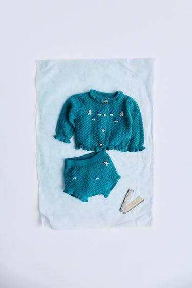 刺繍入りジャケット＆ショートパンツ セットアップエクリュ/マール0Zaraの刺繍入りジャケット＆ショートパンツ セットアップ - エクリュ/マール - 画像 0