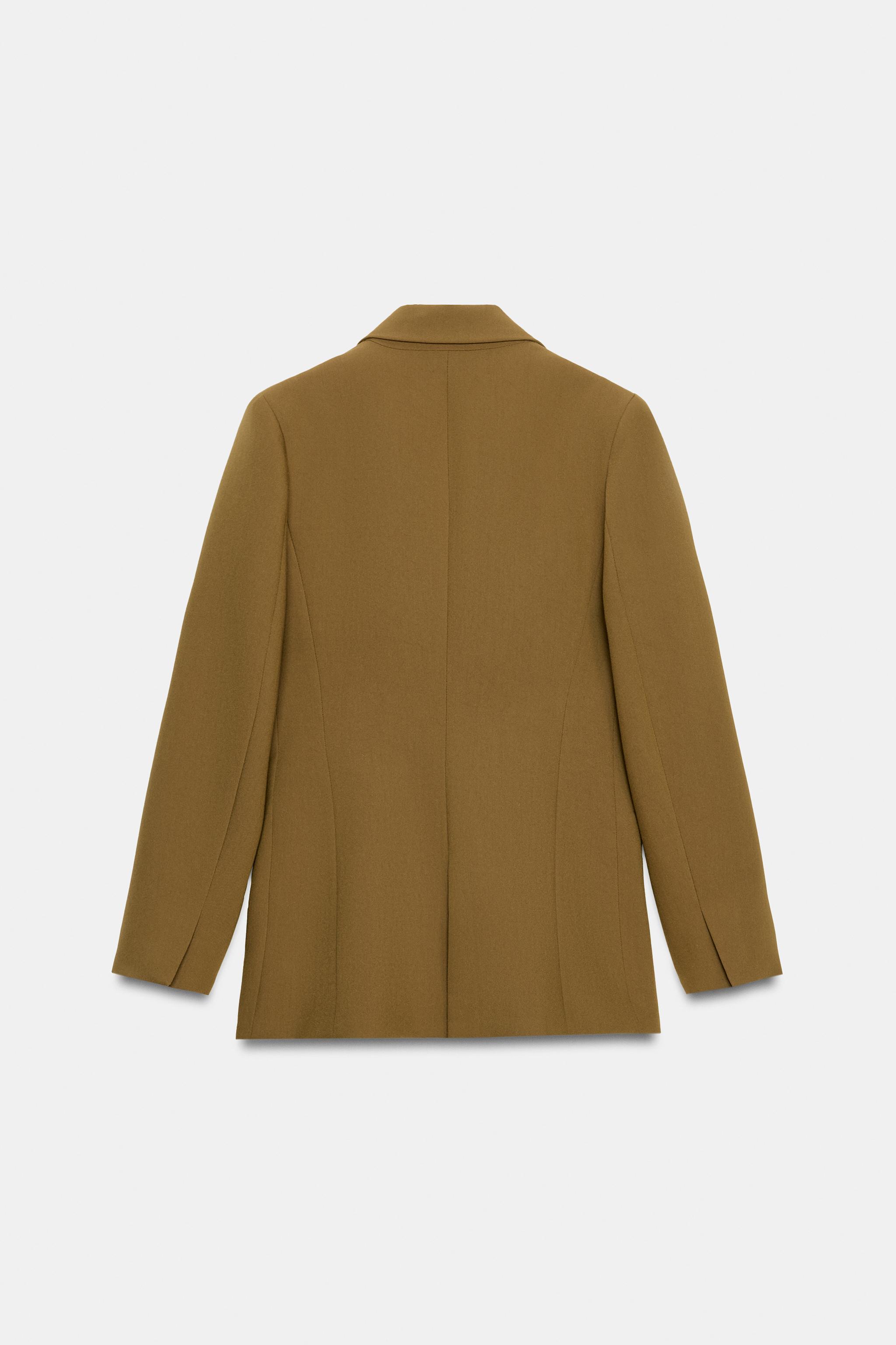 TAILORED BLAZER WITH GOLDEN HARDWARE