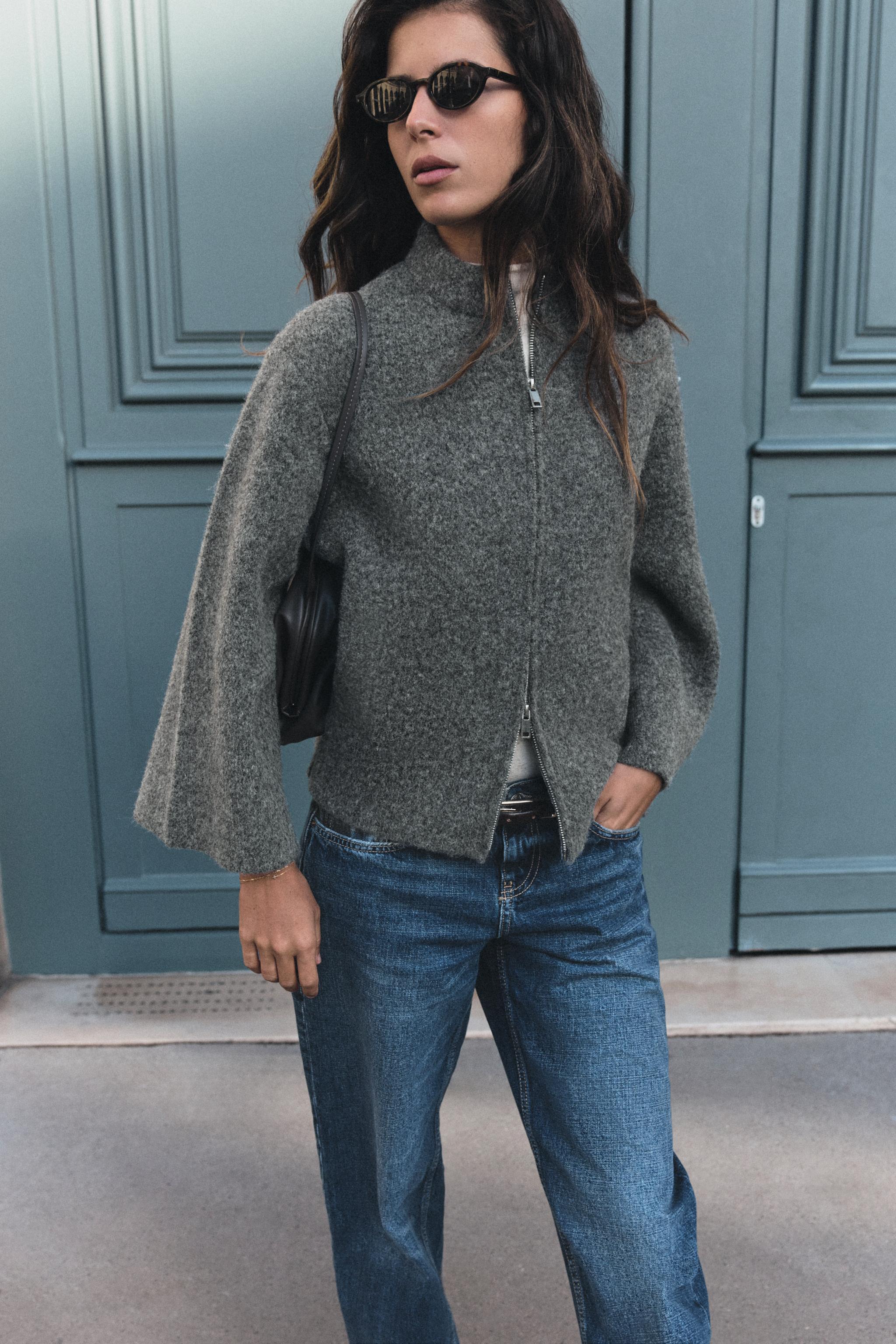 WIDE-SLEEVE CARDIGAN
