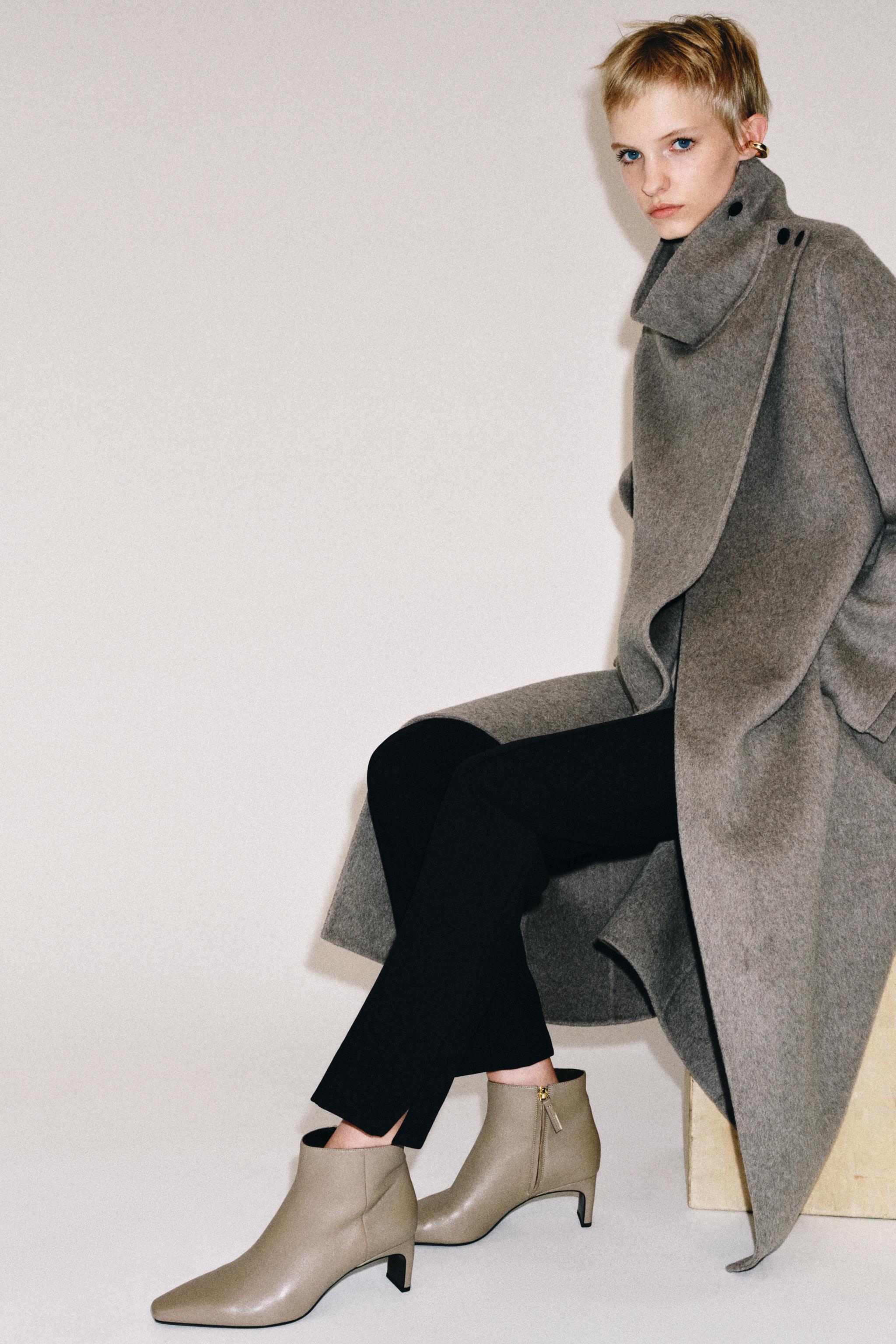LEATHER KITTEN HEEL BOOTIES