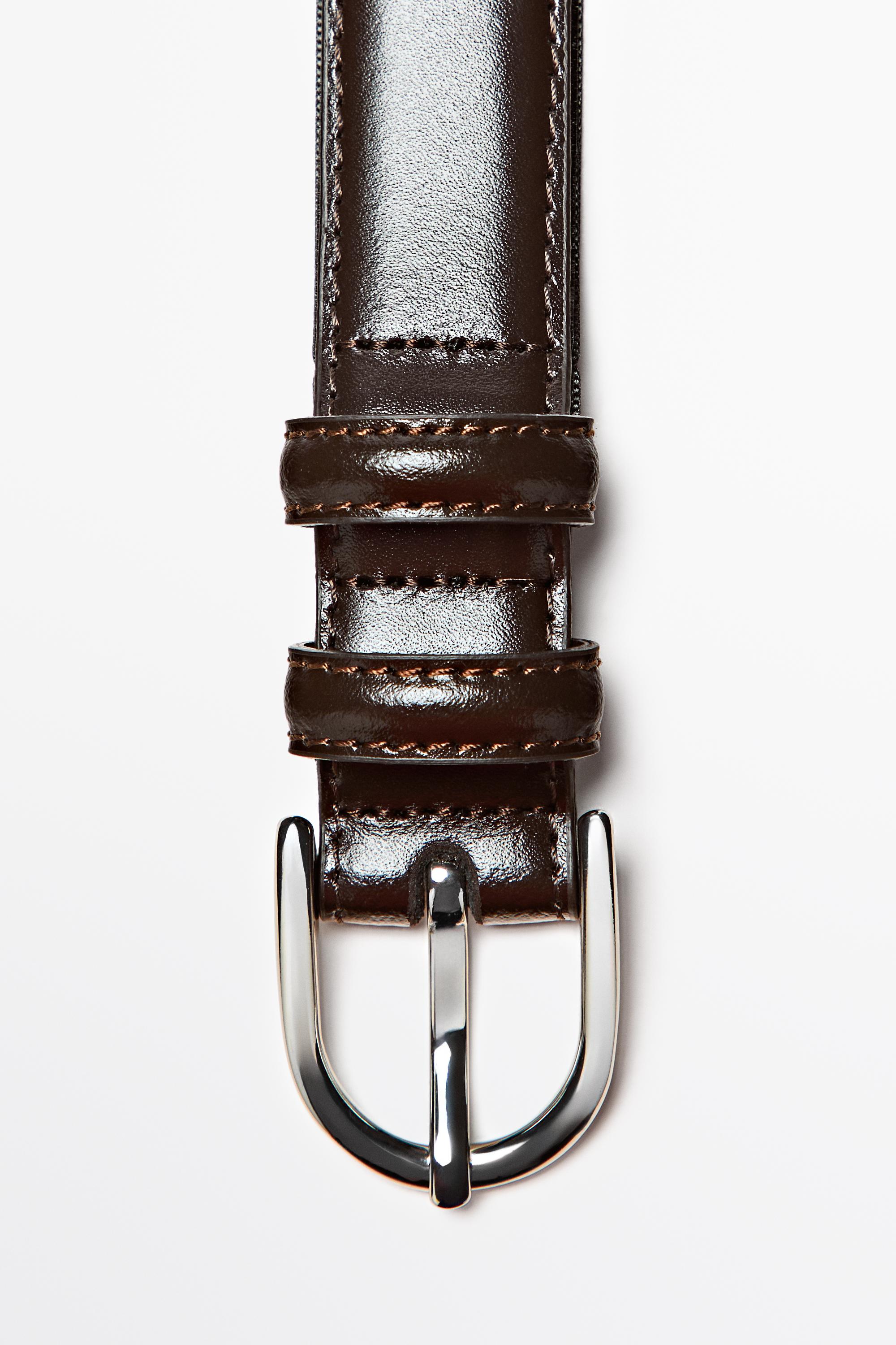 Nappa leather belt with topstitching and oval buckle
