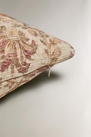 LONG LINEN CUSHION - Light beige by Zara - Image 3